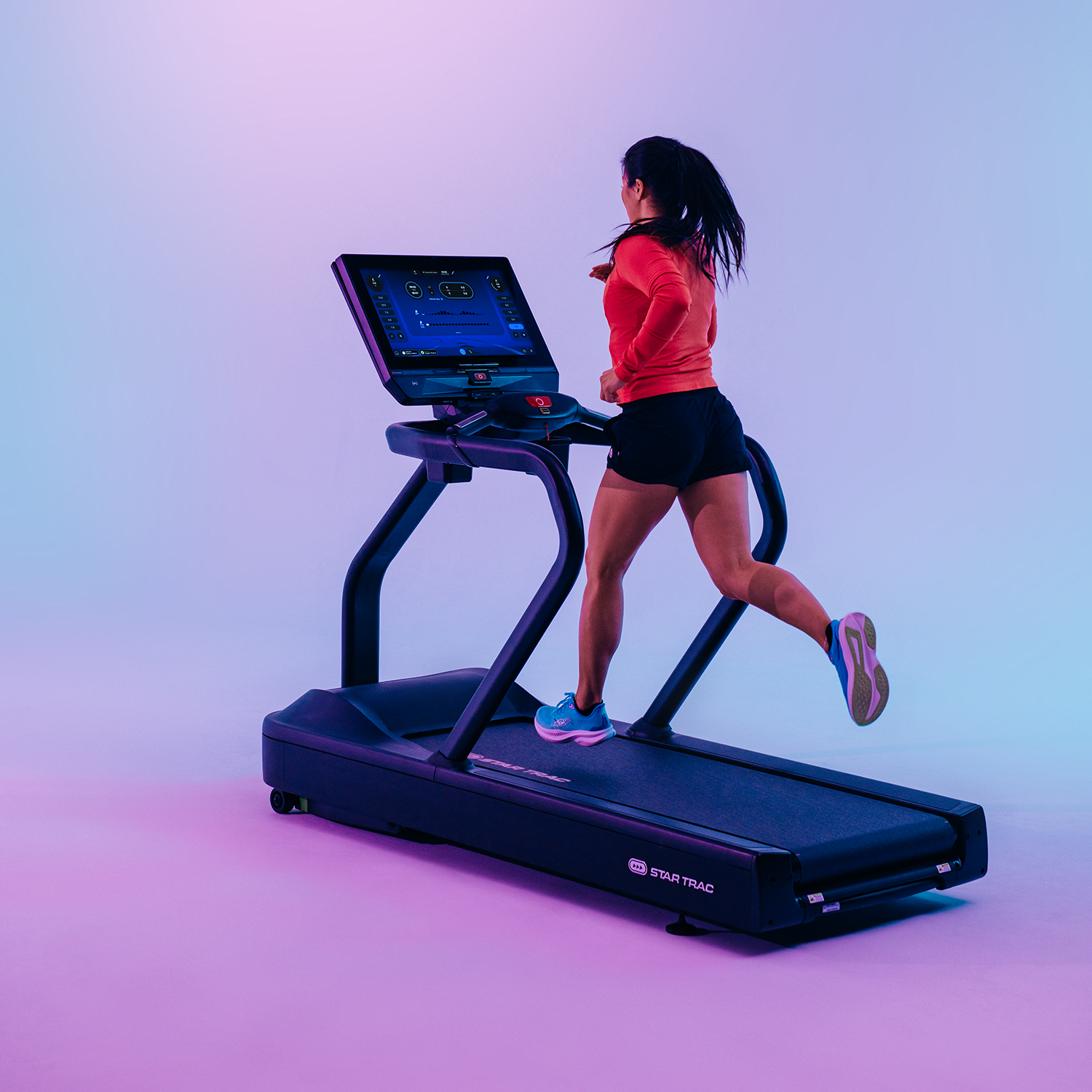 Star Trac FreeRunner com console com tela sensível ao toque Star Trac FreeRunner com console com tela sensível ao toque